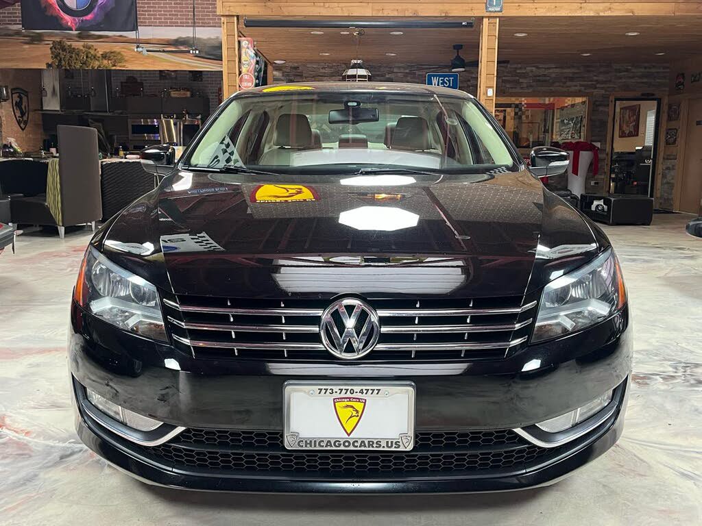 Used 2014 Volkswagen Passat TDI SE FWD image 2