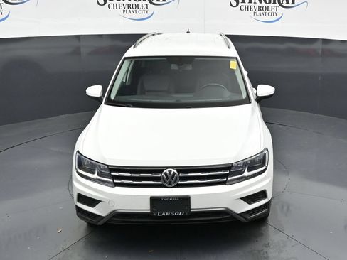 Used 2020 Volkswagen Tiguan SE AWD/4WD image 19