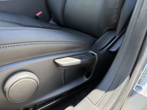 Used 2023 MAZDA MAZDA3 s FWD image 20