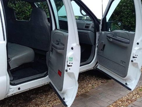 Used 2002 Ford F350 XL image 9