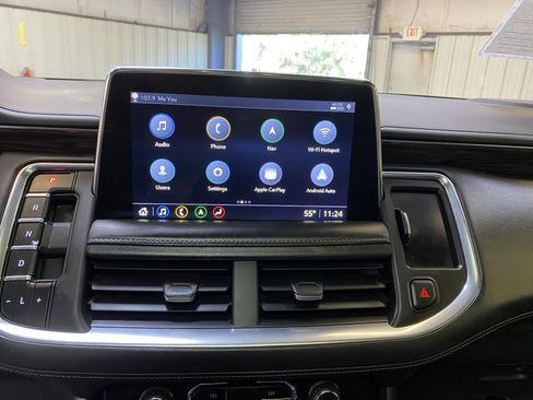 Used 2021 Chevrolet Tahoe Z71 w/ Luxury Package image 40