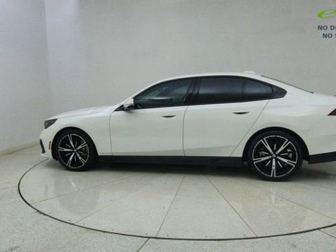 Used 2025 BMW 540i xDrive w/ M Sport Package AWD/4WD image 67