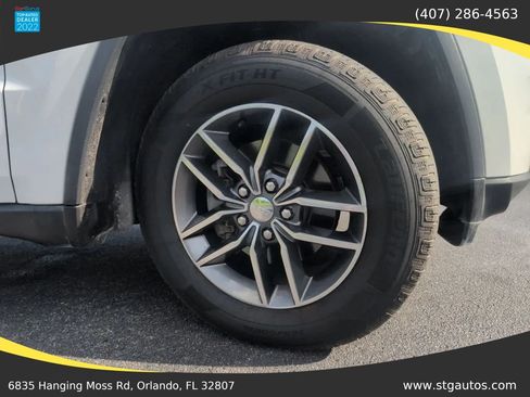 Used 2018 Jeep Grand Cherokee Limited RWD image 29