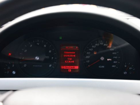 Used 2009 Pontiac G8 GT w/ Premium Package RWD image 31