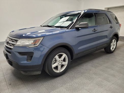 Used 2018 Ford Explorer FWD image 2
