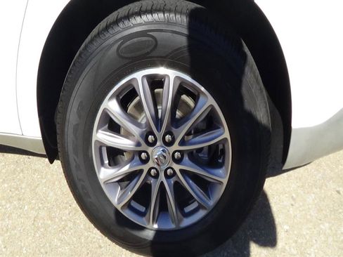 Used 2024 Buick Enclave Premium image 8