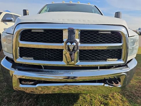 Used 2016 RAM 3500 Tradesman w/ Chrome Appearance Group image 2