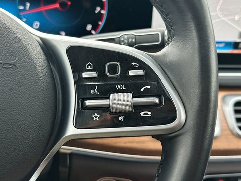 Certified 2022 Mercedes-Benz GLE 350 w/ Premium Package image 29