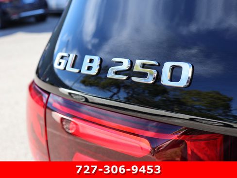 Certified 2024 Mercedes-Benz GLB 250 4MATIC w/ Driver Assistance Package image 9