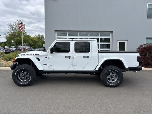 Used 2022 Jeep Gladiator Rubicon w/ LED Lighting Group AWD/4WD image 2