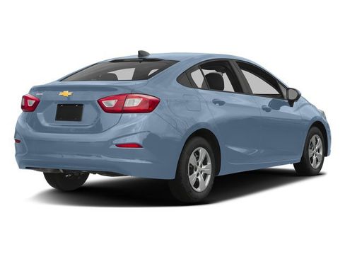 Used 2017 Chevrolet Cruze LS FWD image 2
