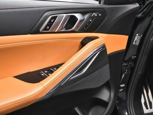 Used 2023 BMW X6 xDrive40i w/ M Sport Package image 10