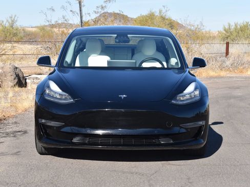 Used 2018 Tesla Model 3 Long Range AWD/4WD image 2