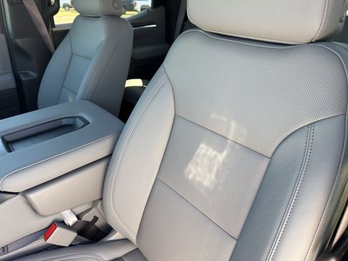 New 2026 GMC Sierra 1500 SLT w/ X31 Off-Road Package image 14