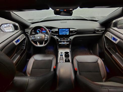 Certified 2022 Ford Explorer ST-Line AWD/4WD image 1