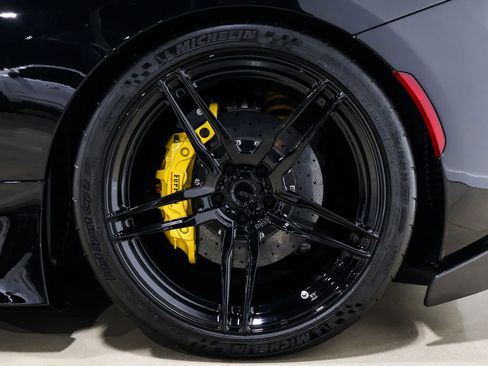 Used 2020 Ferrari 488 Pista image 39