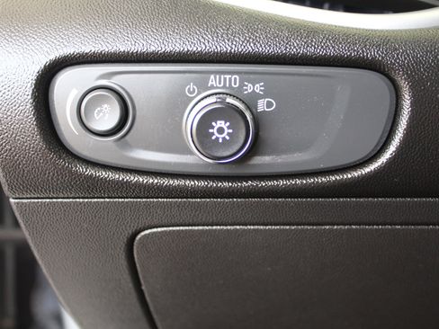 Used 2024 Chevrolet Malibu LT image 27