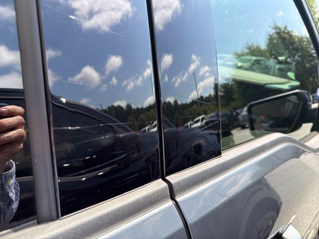 Used 2022 Ford F150 Lariat AWD/4WD image 16