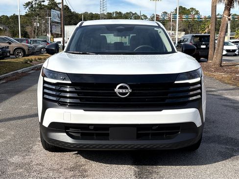 Certified 2025 Nissan Kicks S image 2