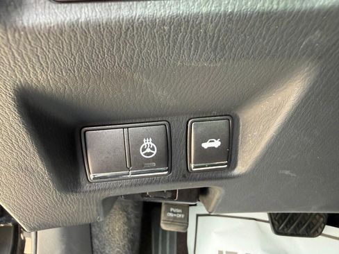 Used 2015 INFINITI Q70 L 3.7 w/ Technology Package image 21