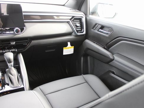 New 2026 GMC Canyon Elevation w/ Convenience Package image 28