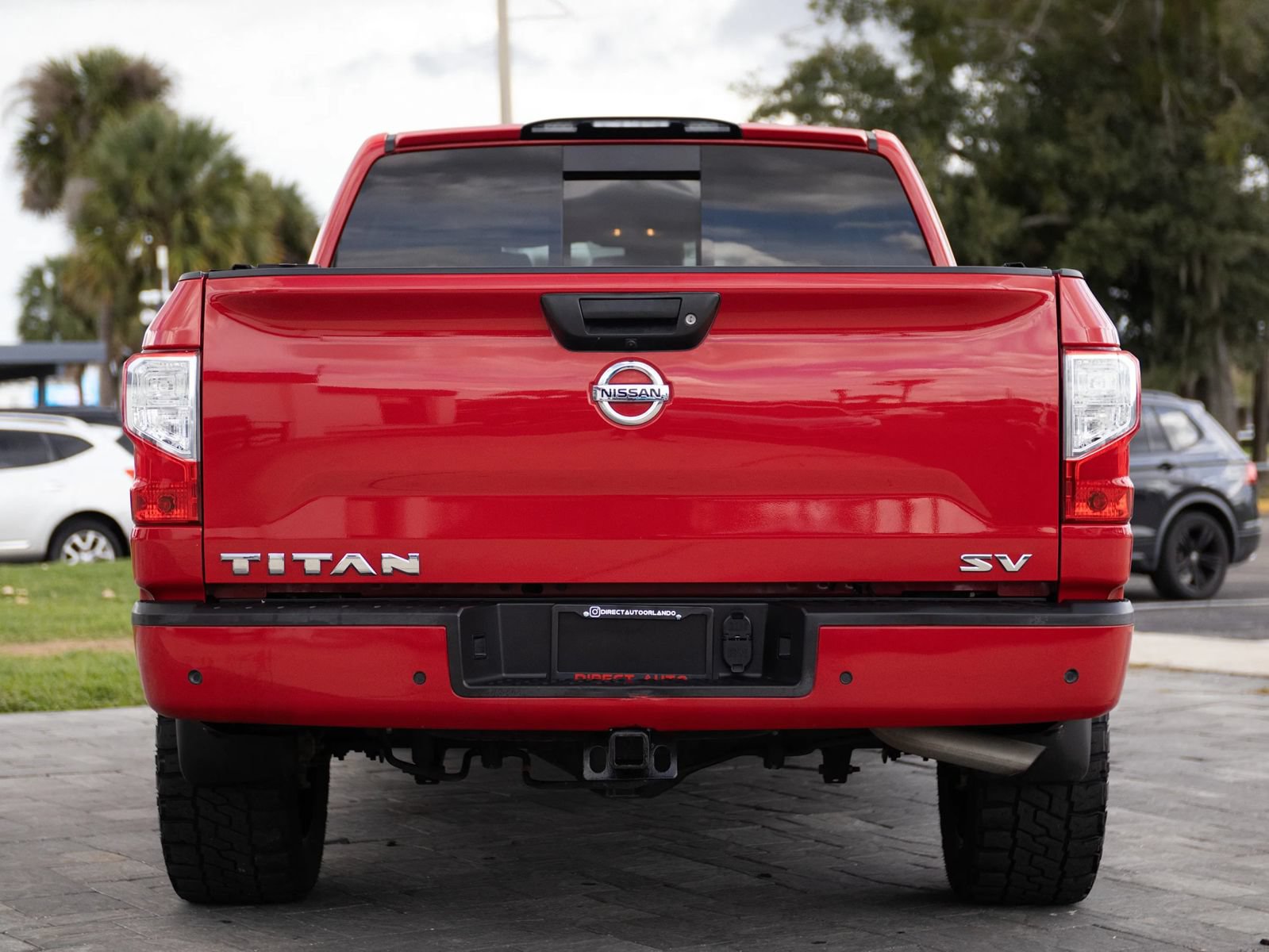Used 2021 Nissan Titan SV w/ SV Convenience Package RWD image 11
