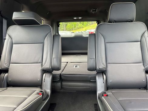 Used 2026 GMC Yukon XL Elevation AWD/4WD image 22