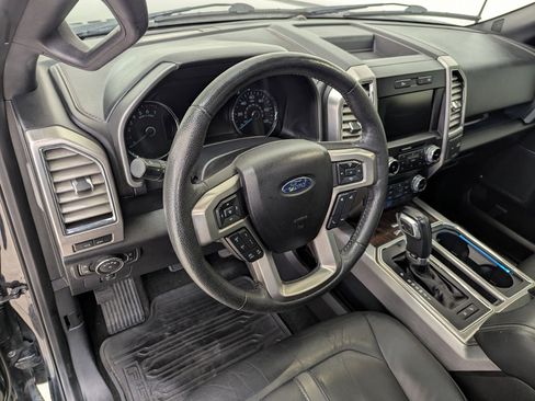 Used 2015 Ford F150 Platinum w/ Equipment Group 701A Luxury image 4