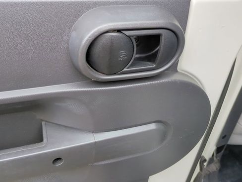 Used 2010 Jeep Wrangler Unlimited Sport image 13