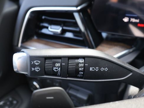 New 2026 Chevrolet Tahoe High Country AWD/4WD image 17
