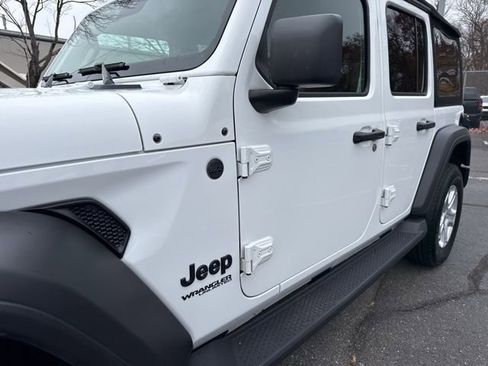 Used 2022 Jeep Wrangler Unlimited Sport image 4