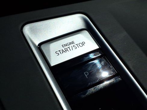 New 2026 Volkswagen Atlas SE image 18