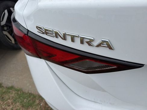 Used 2024 Nissan Sentra S image 8