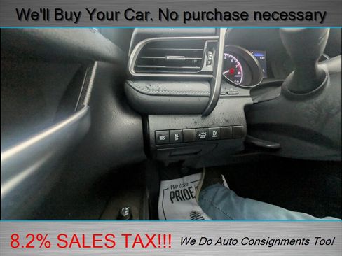 Used 2023 Toyota Camry SE image 12
