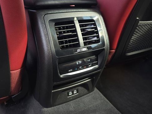 Used 2024 BMW X3 xDrive30i w/ Premium Package image 27