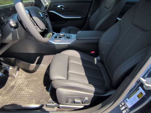 New 2026 BMW 330i xDrive Sedan AWD/4WD image 17