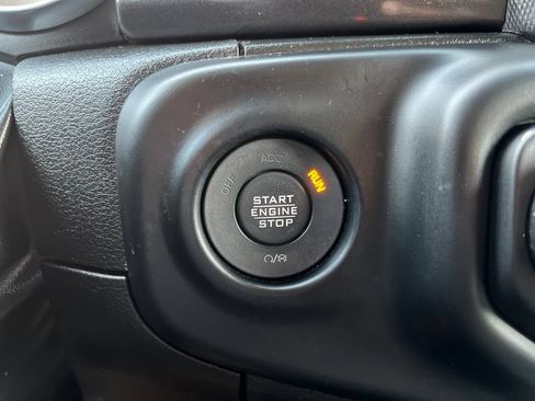 Used 2023 Jeep Wrangler Unlimited Sport AWD/4WD image 28