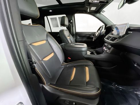 Used 2021 GMC Yukon AT4 w/ Technology Package image 30