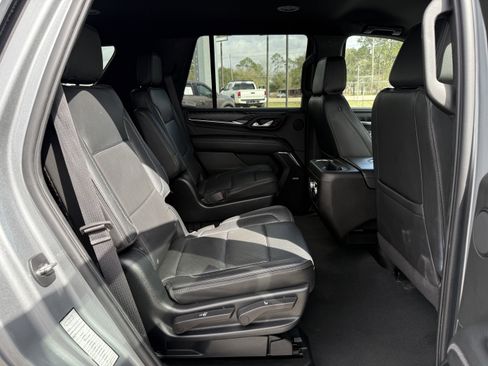 Used 2023 GMC Yukon Denali image 33