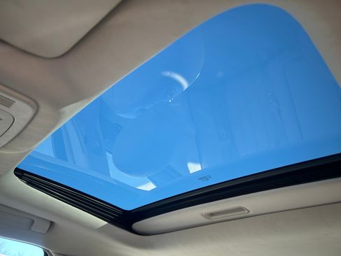 Used 2009 Buick Lucerne CXL w/ Driver Confidence Package image 28