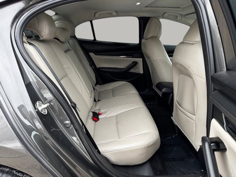 Used 2022 MAZDA MAZDA3 s image 18