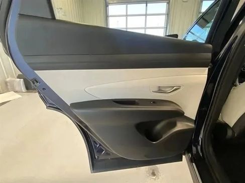 Used 2025 Hyundai Tucson SEL image 13