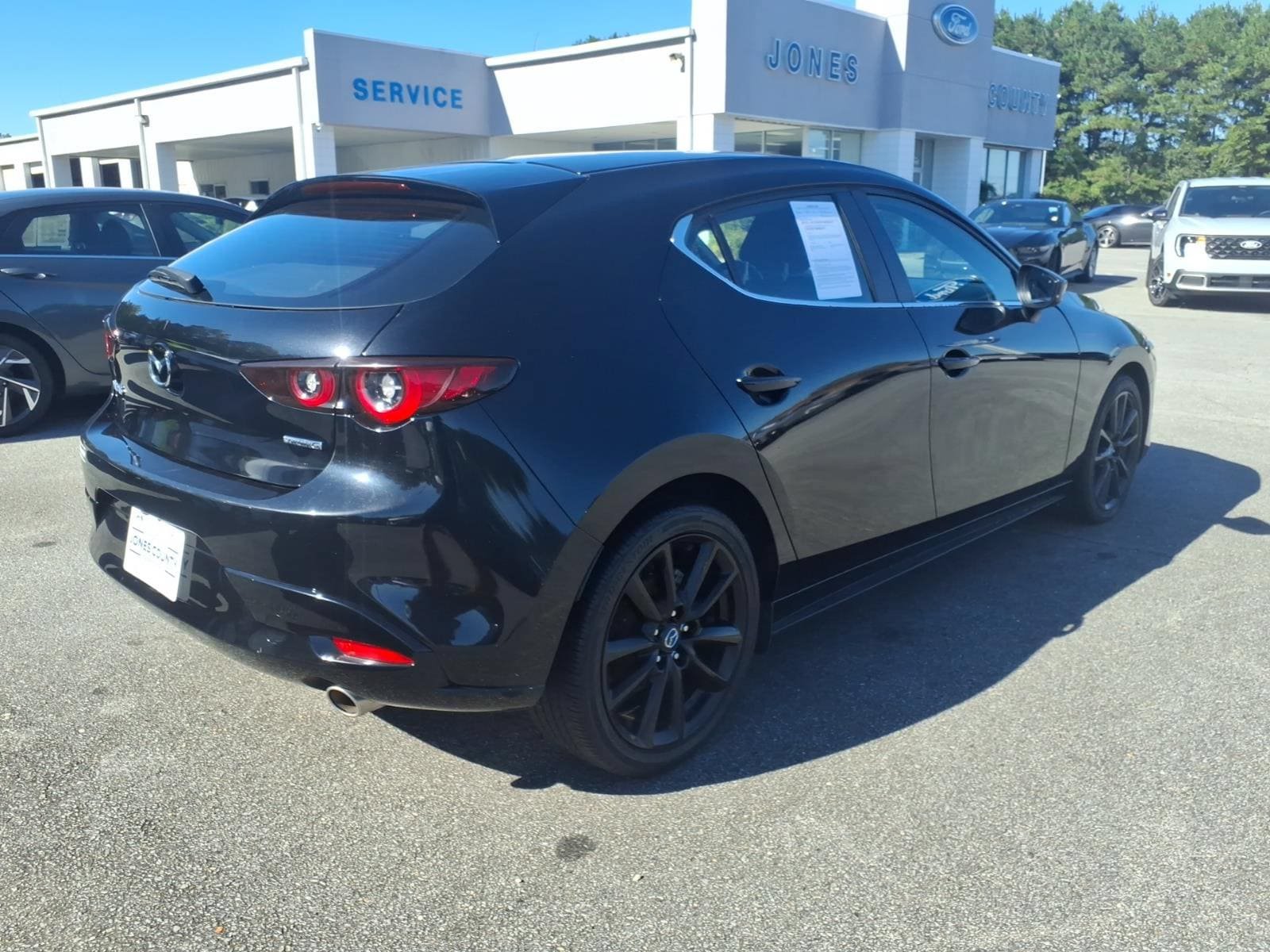 Used 2024 MAZDA MAZDA3 s FWD image 2
