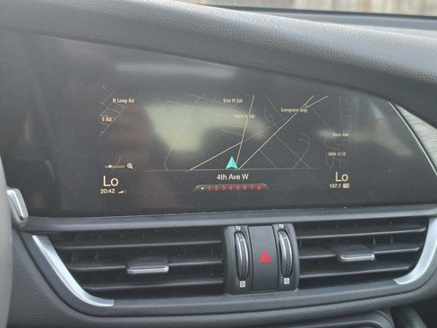 Used 2018 Alfa Romeo Giulia RWD image 40