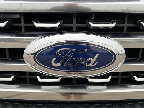 Used 2024 Ford F250 Platinum AWD/4WD image 32