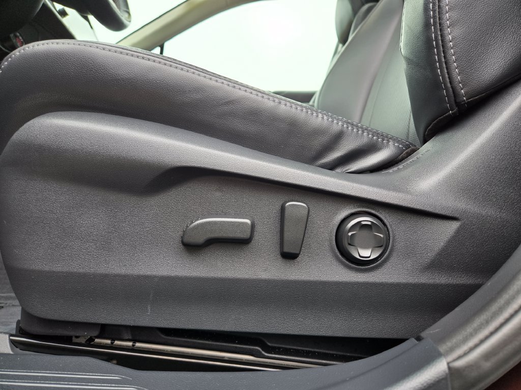 Used 2025 Subaru Outback Limited XT AWD/4WD image 17