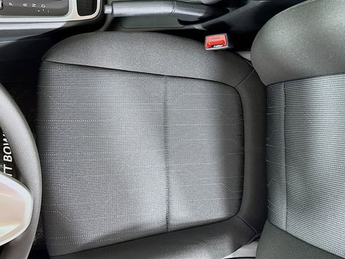 New 2026 Hyundai Venue SE image 18