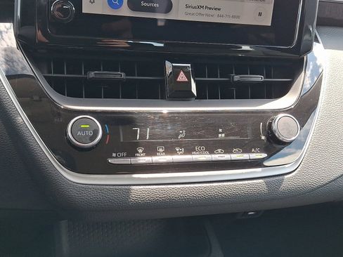 Used 2024 Toyota Corolla LE FWD image 14
