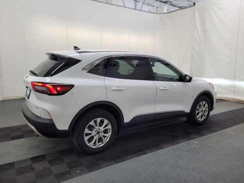 Used 2023 Ford Escape Active AWD/4WD image 10