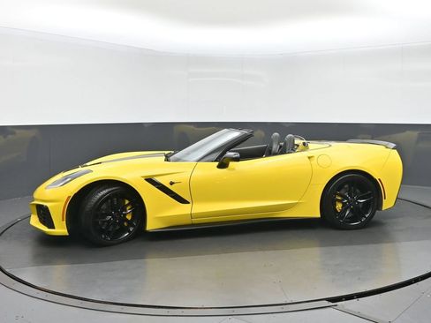 Used 2016 Chevrolet Corvette Stingray Convertible RWD image 6